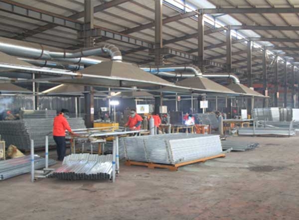 鐵路護欄網生産車間